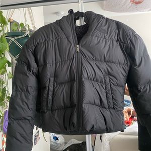 North face puffer jacket only worn a couple nice. In perfect condition!!!
